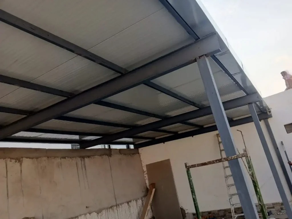 تركيب ساندوتش بانل — شركة الرزق للصيانة العامة